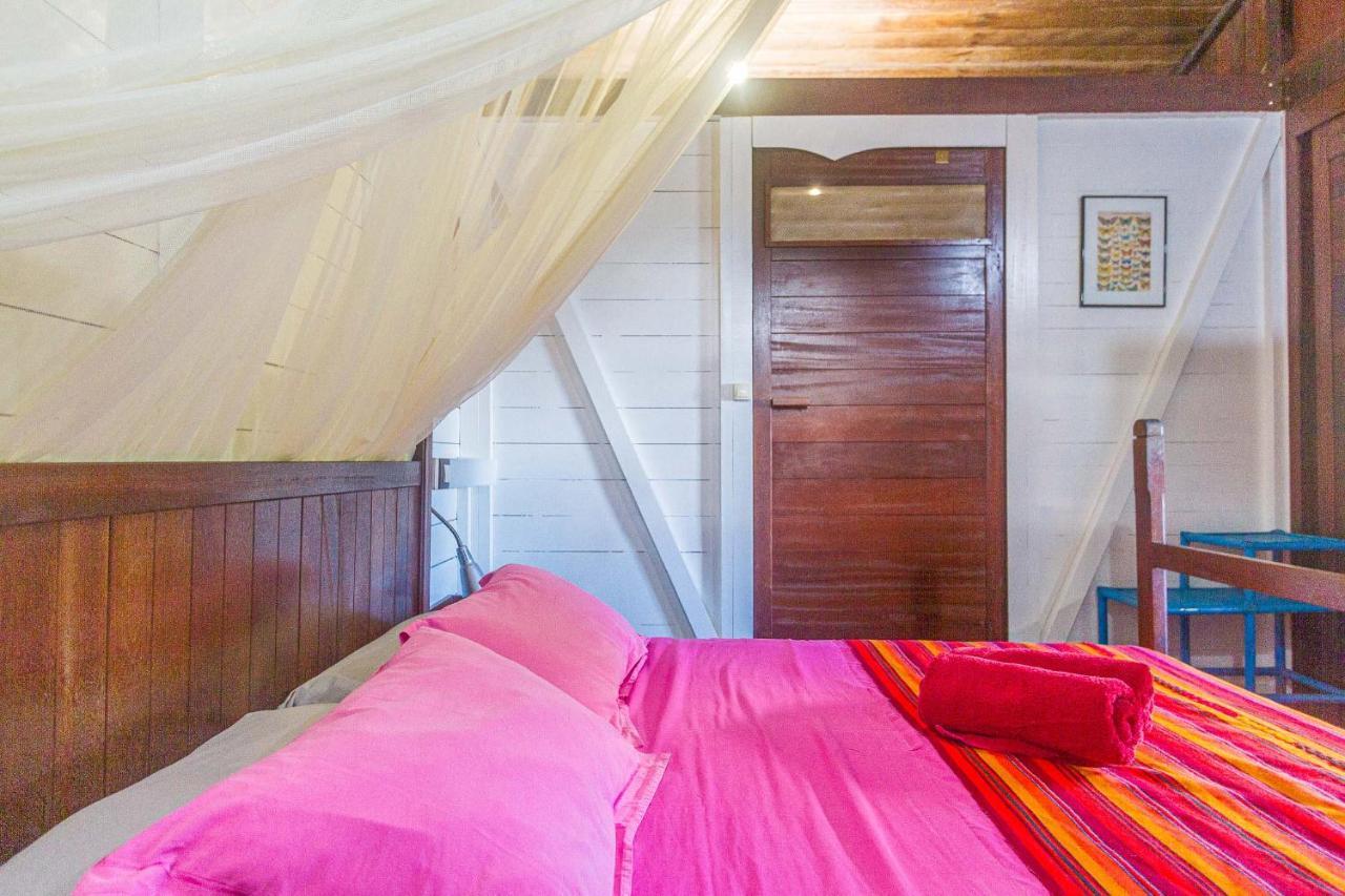 Piton Bungalows Ecolodges Deshaies Exteriör bild