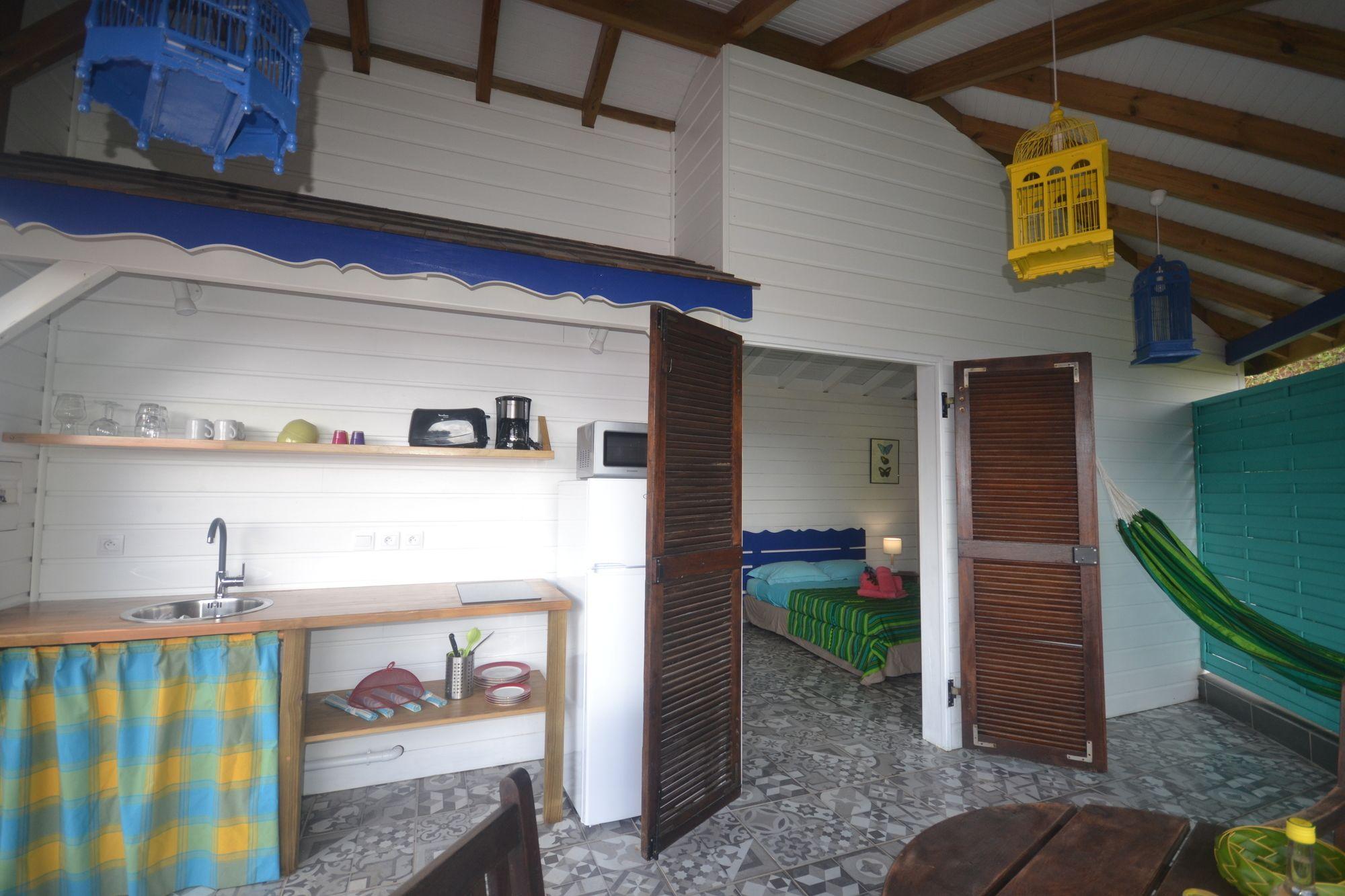 Piton Bungalows Ecolodges Deshaies Exteriör bild