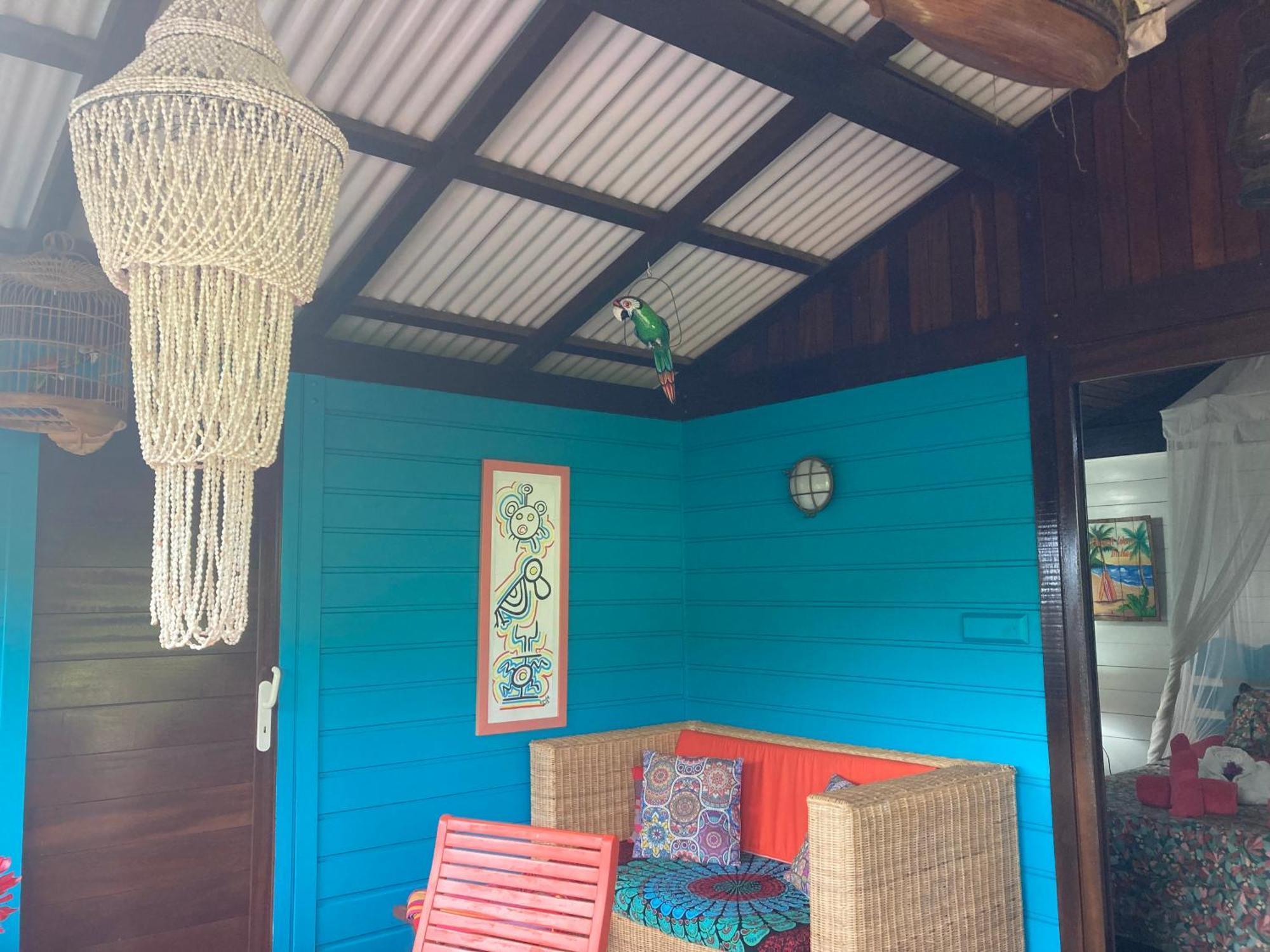 Piton Bungalows Ecolodges Deshaies Exteriör bild