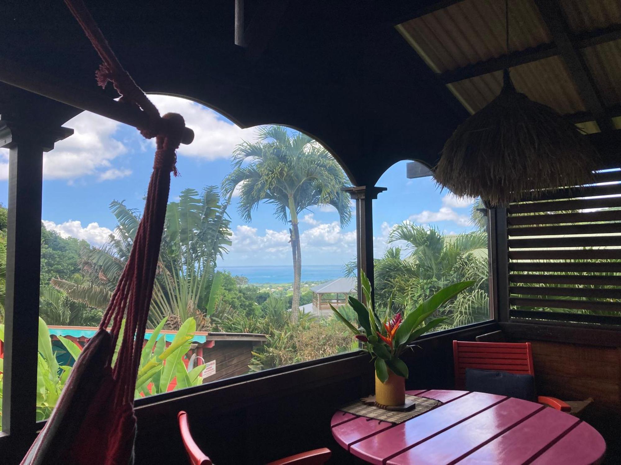 Piton Bungalows Ecolodges Deshaies Exteriör bild