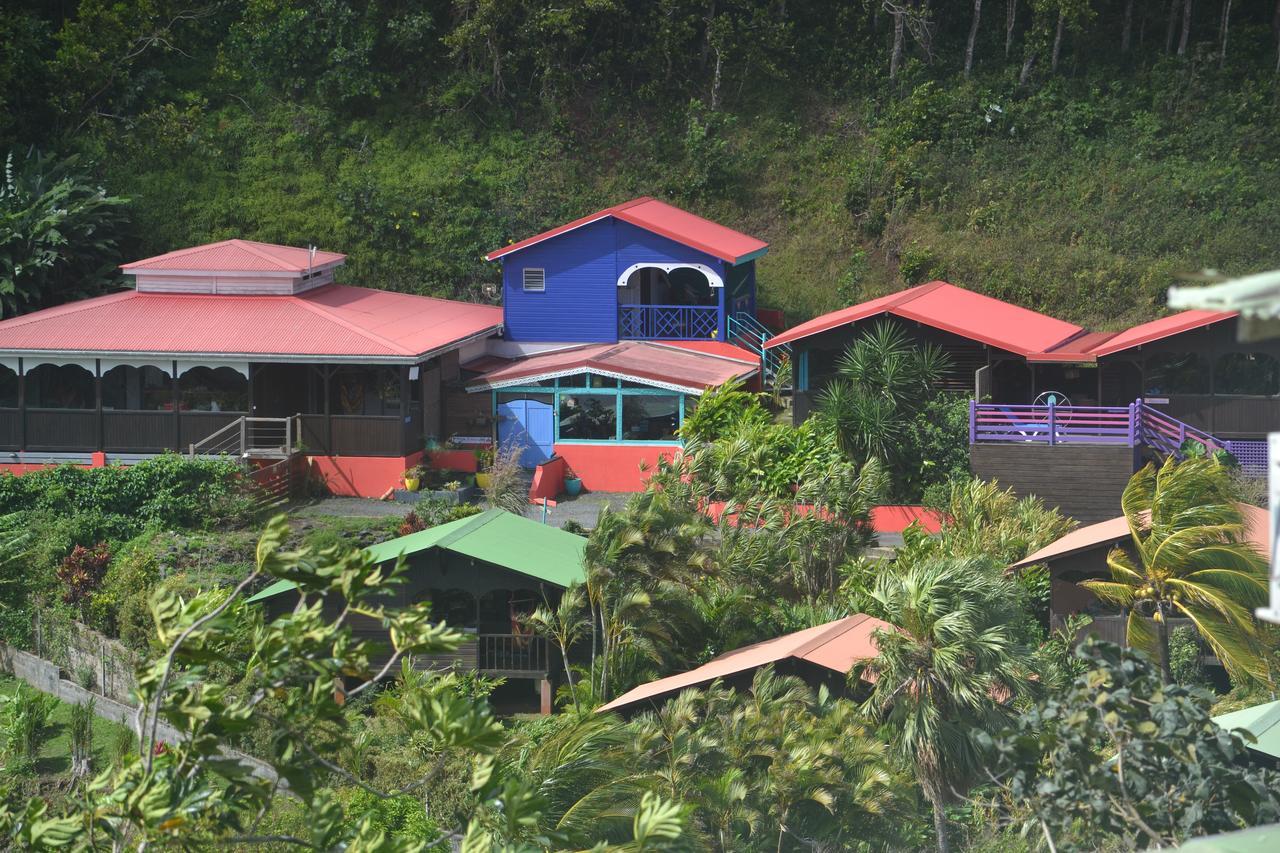 Piton Bungalows Ecolodges Deshaies Exteriör bild